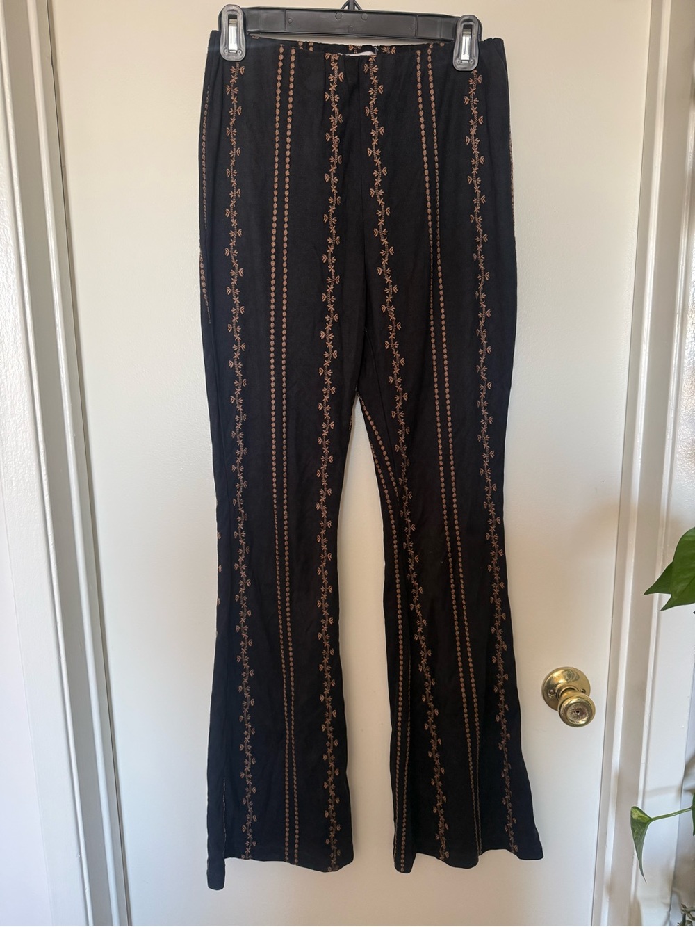Honey Belle Black Embroidered Faux Suede Flare Pants Size M Boho Festival